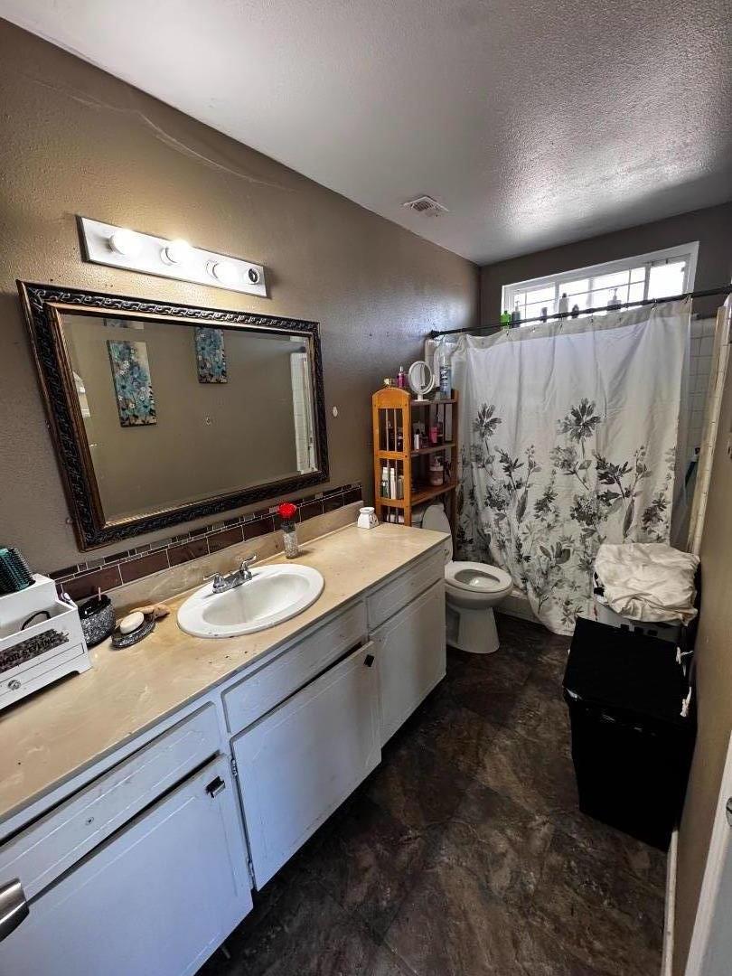 Detail Gallery Image 12 of 17 For Address Not Disclosed, San Jose,  CA 95148 - 4 Beds | 2 Baths