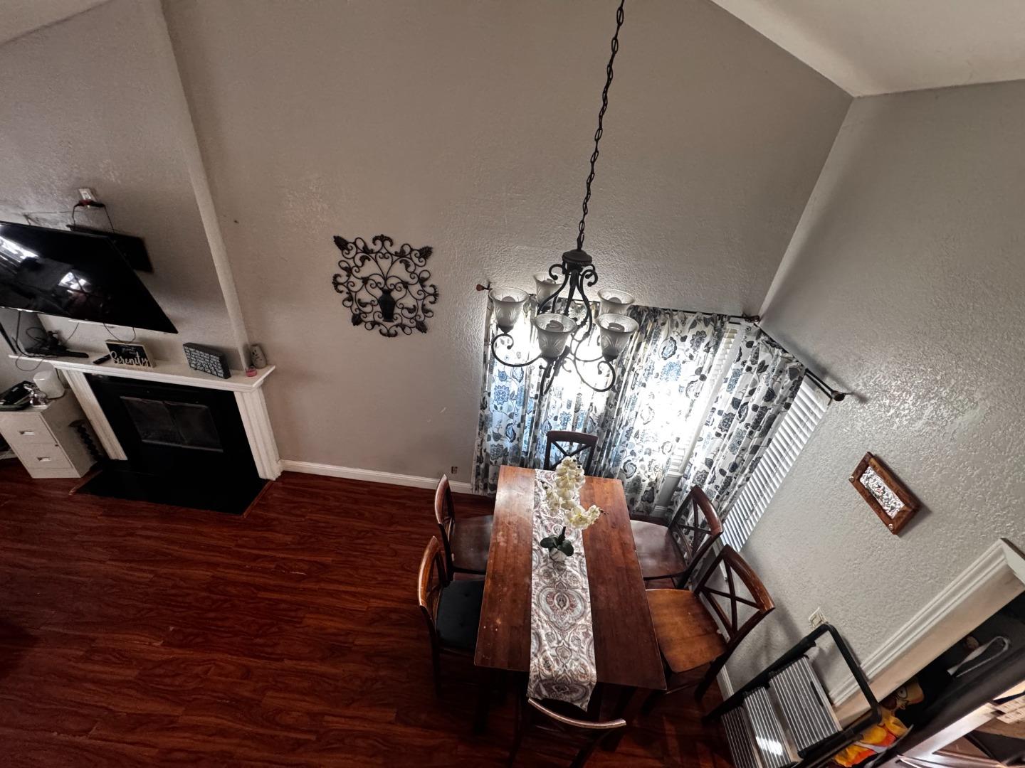 Detail Gallery Image 8 of 17 For Address Not Disclosed, San Jose,  CA 95148 - 4 Beds | 2 Baths