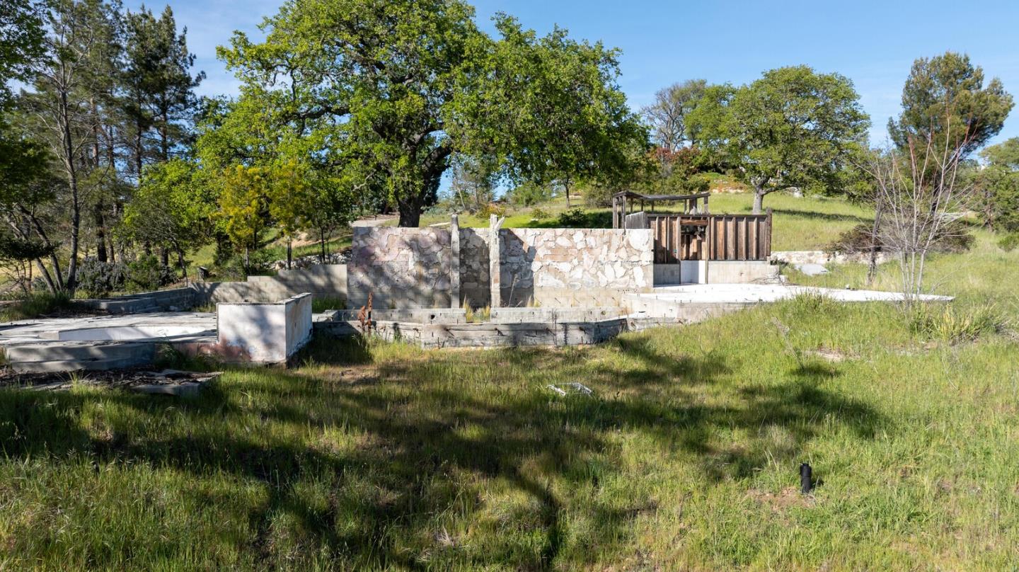 Detail Gallery Image 10 of 36 For 34994 Sky Ranch Rd, Carmel Valley,  CA 93924 - – Beds | – Baths