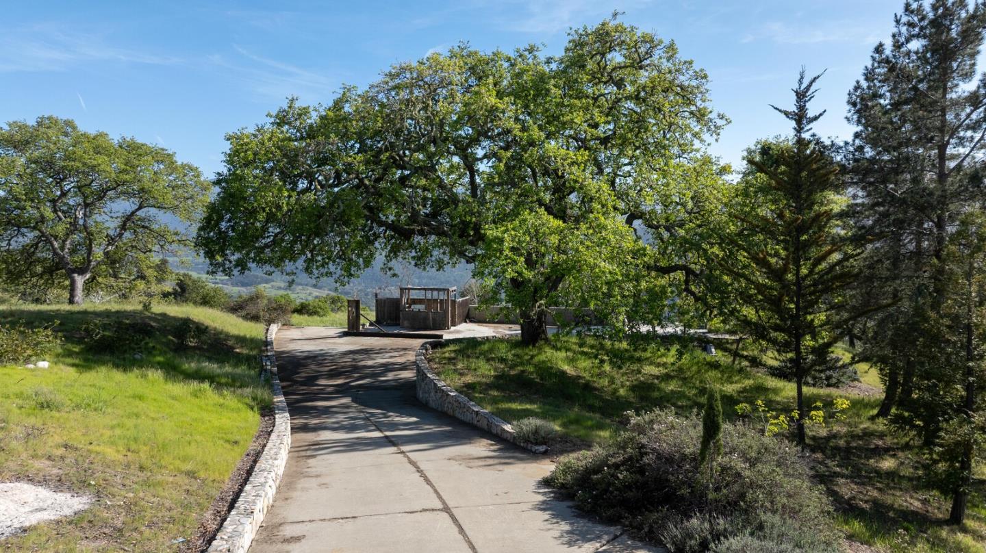 Detail Gallery Image 6 of 36 For 34994 Sky Ranch Rd, Carmel Valley,  CA 93924 - – Beds | – Baths