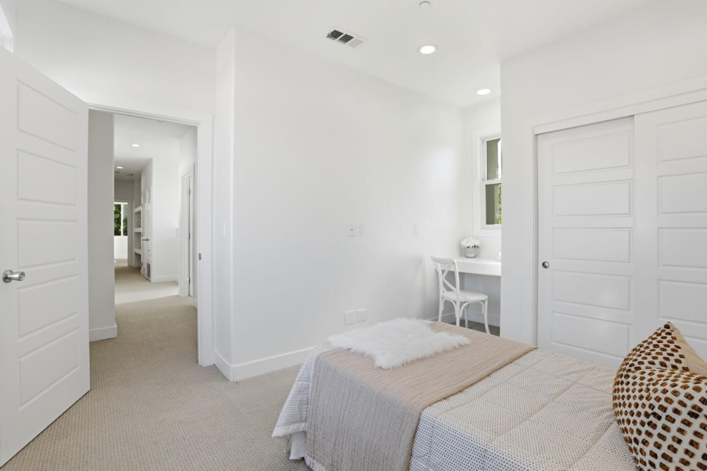 Detail Gallery Image 21 of 39 For 933 Felicidad Ct, San Jose,  CA 95117 - 4 Beds | 3 Baths