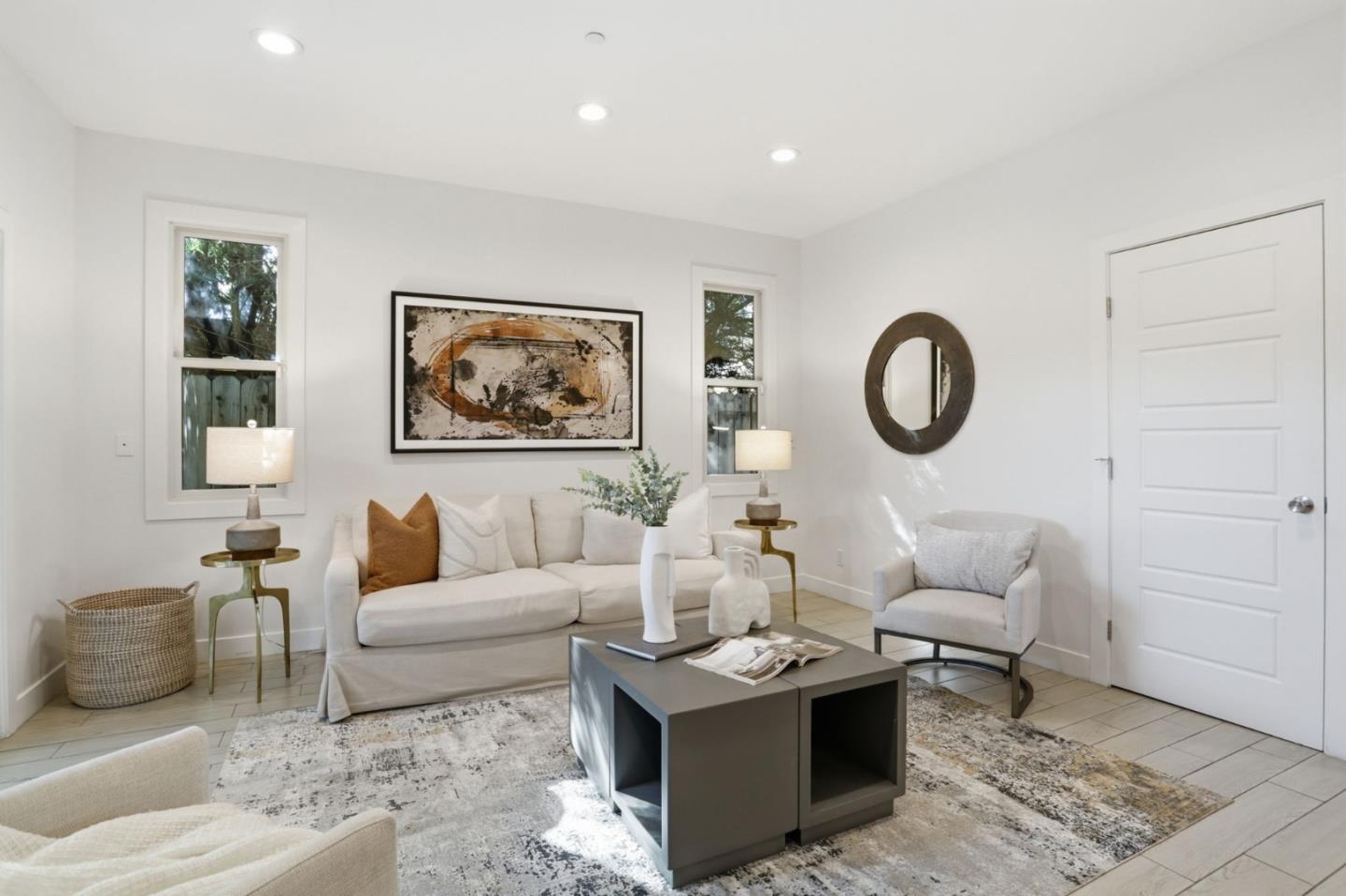 Detail Gallery Image 7 of 39 For 933 Felicidad Ct, San Jose,  CA 95117 - 4 Beds | 3 Baths