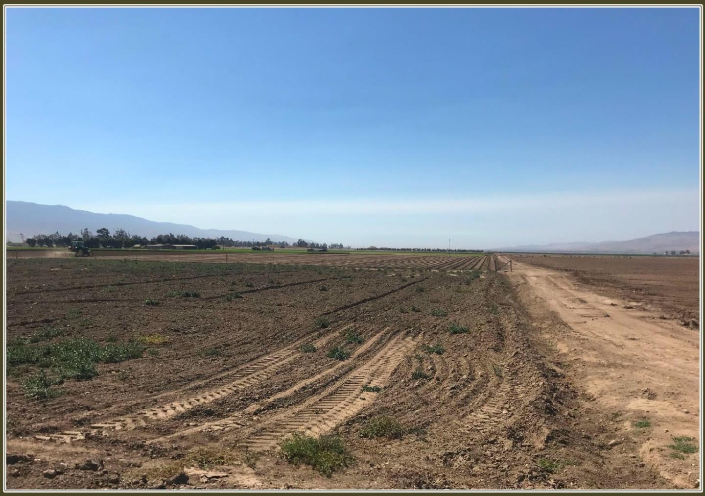 Detail Gallery Image 30 of 37 For 40895 Cherry Ave, Greenfield,  CA 93927 - – Beds | – Baths