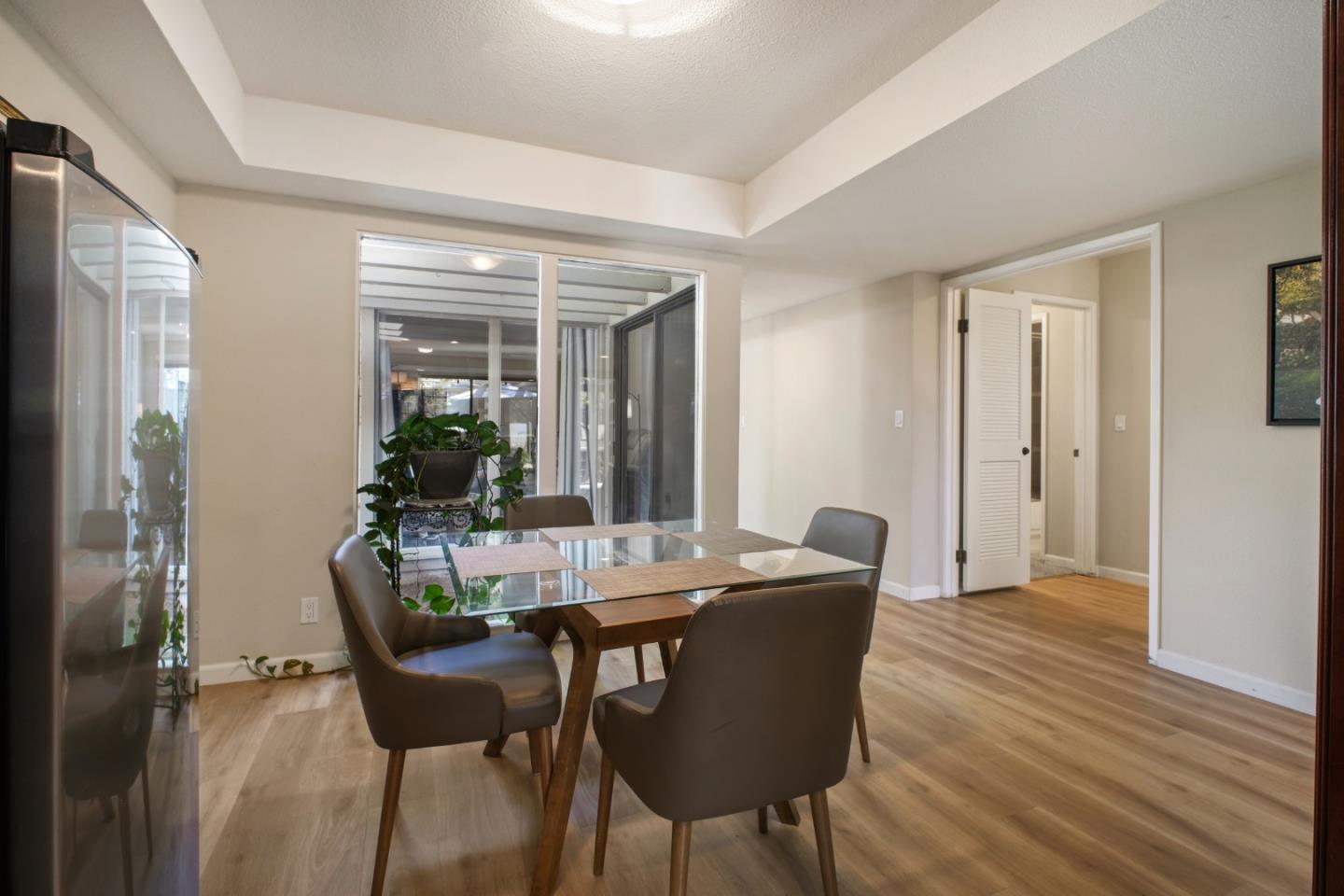 Detail Gallery Image 13 of 42 For 5311 Cribari Gln, San Jose,  CA 95135 - 2 Beds | 2 Baths