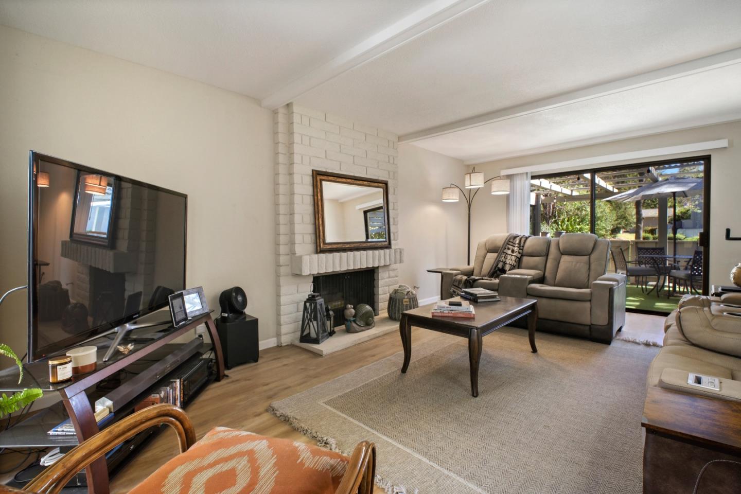 Detail Gallery Image 5 of 42 For 5311 Cribari Gln, San Jose,  CA 95135 - 2 Beds | 2 Baths