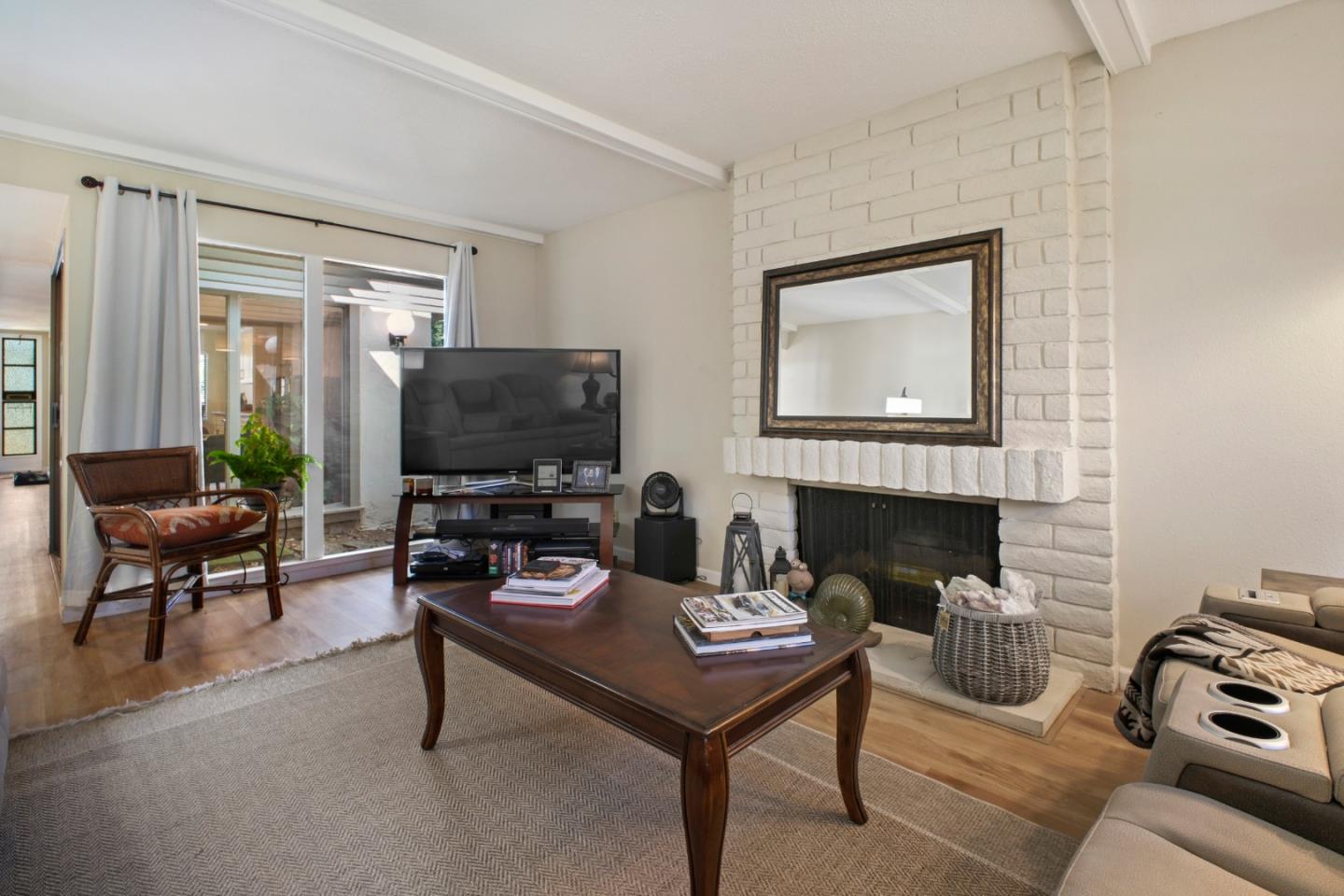 Detail Gallery Image 7 of 42 For 5311 Cribari Gln, San Jose,  CA 95135 - 2 Beds | 2 Baths