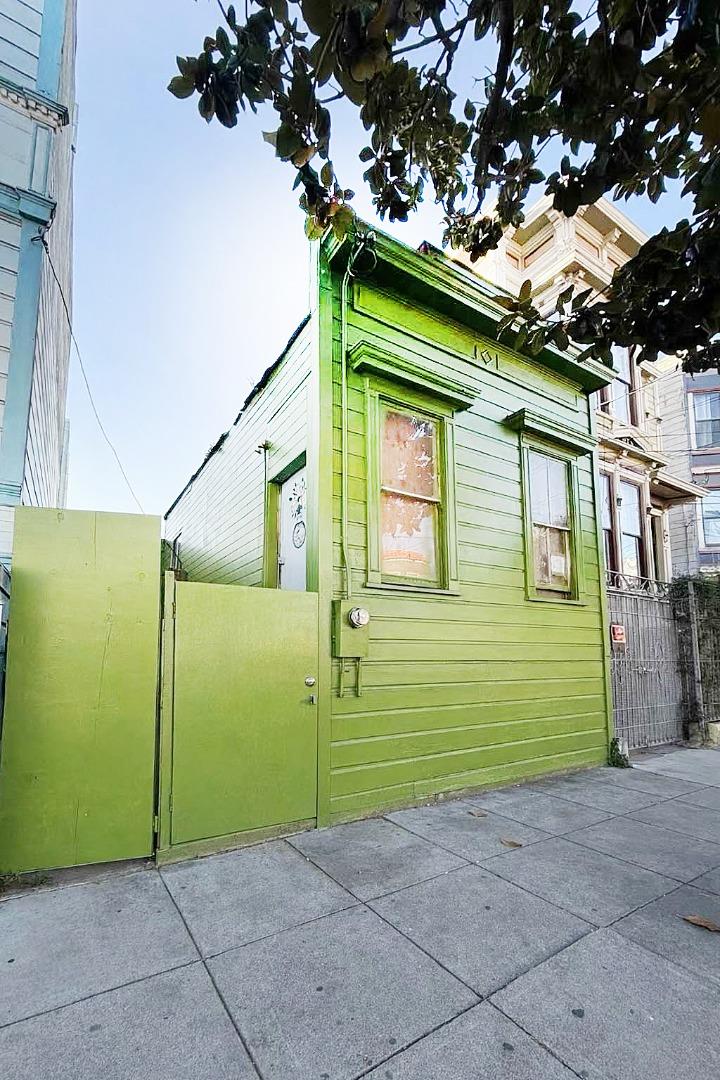 Detail Gallery Image 2 of 7 For 1180 Florida St, San Francisco,  CA 94110 - 1 Beds | 1 Baths