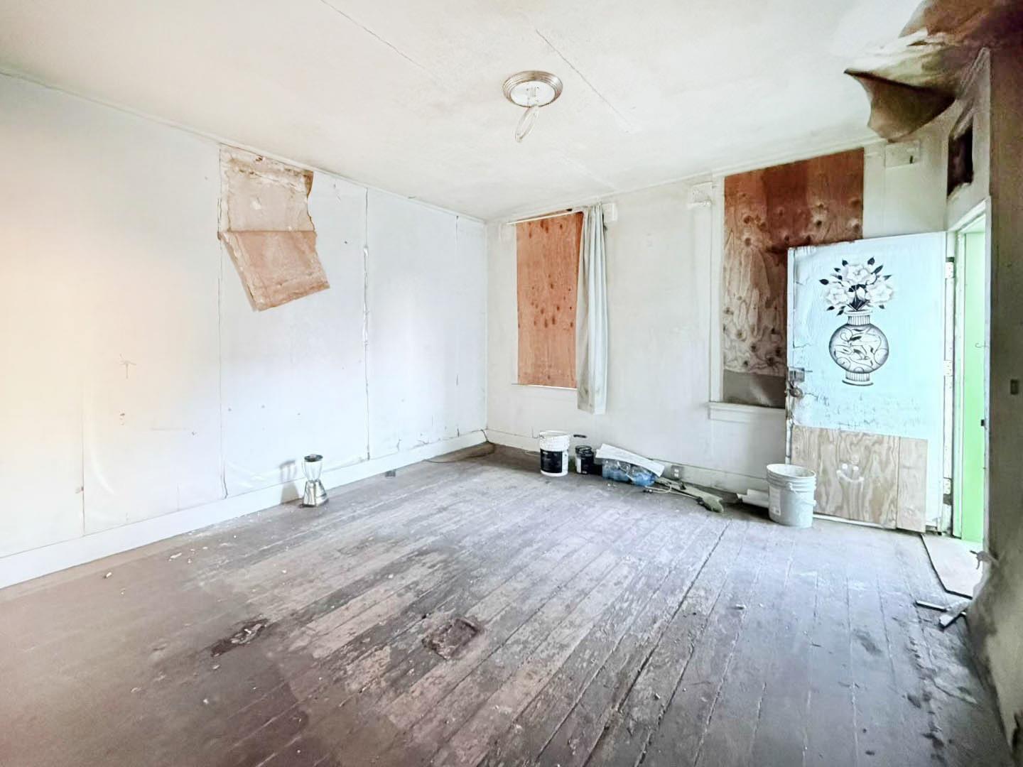 Detail Gallery Image 4 of 7 For 1180 Florida St, San Francisco,  CA 94110 - 1 Beds | 1 Baths