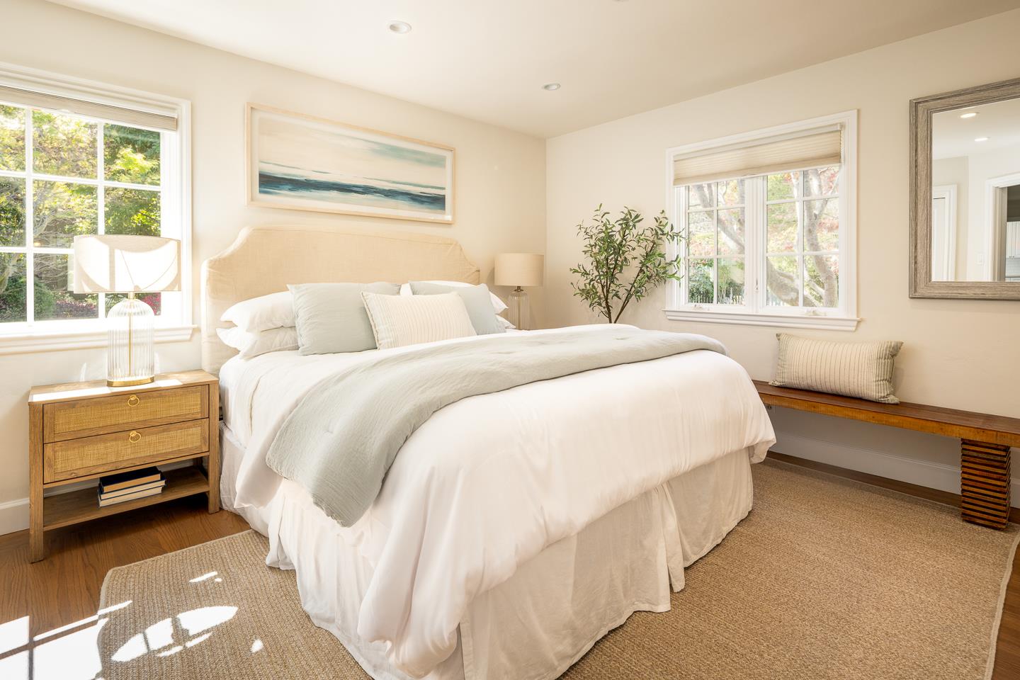 Detail Gallery Image 6 of 19 For 660 Menlo Oaks Dr, Menlo Park,  CA 94025 - 3 Beds | 2 Baths