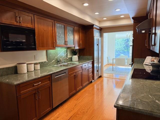 Detail Gallery Image 10 of 20 For 300 Sand Hill Cir #301,  Menlo Park,  CA 94025 - 3 Beds | 2 Baths