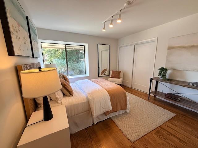 Detail Gallery Image 15 of 20 For 300 Sand Hill Cir #301,  Menlo Park,  CA 94025 - 3 Beds | 2 Baths