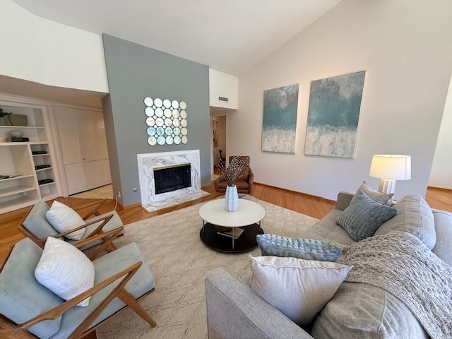 Detail Gallery Image 4 of 20 For 300 Sand Hill Cir #301,  Menlo Park,  CA 94025 - 3 Beds | 2 Baths