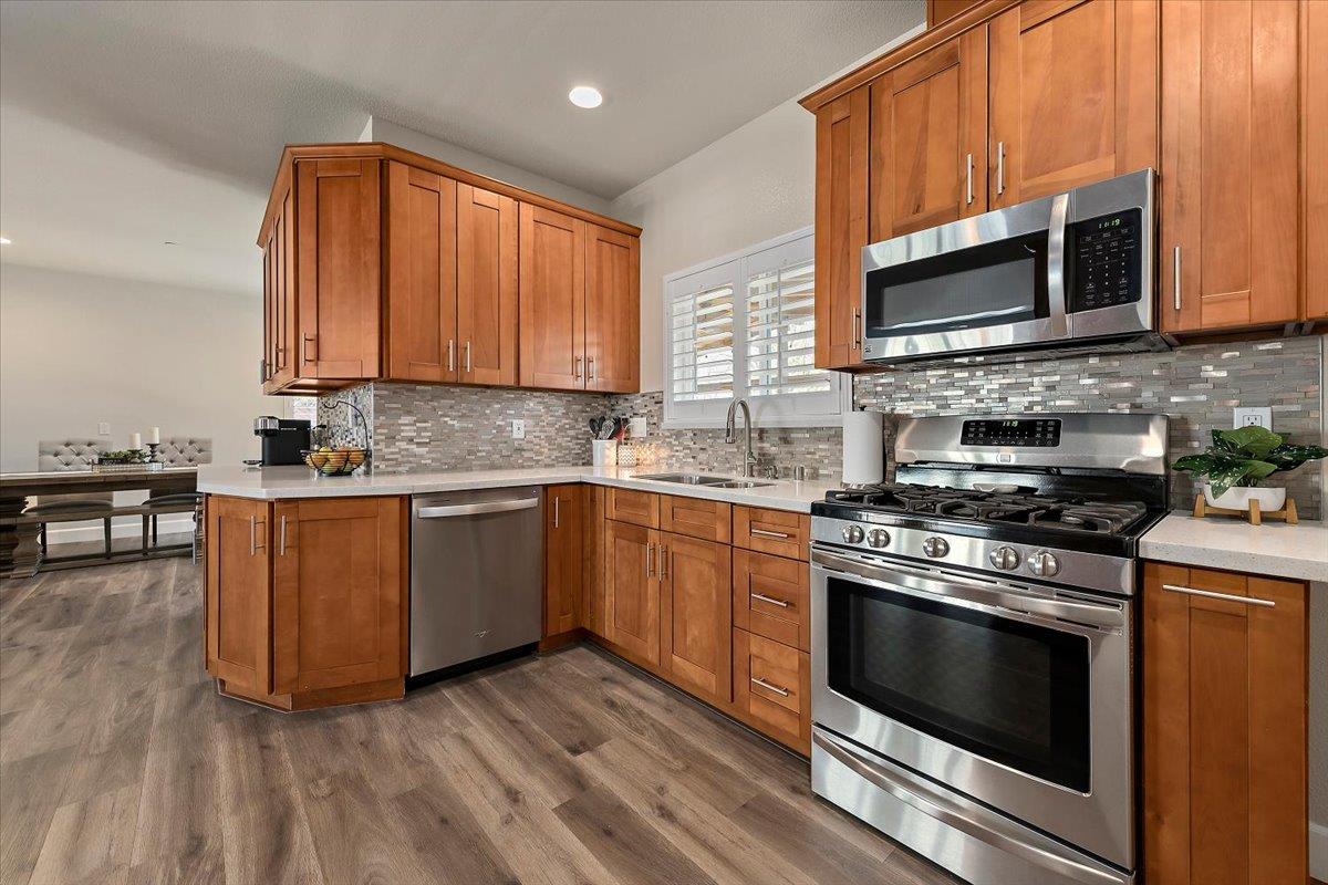 Detail Gallery Image 11 of 32 For 120 Campoli Dr, Morgan Hill,  CA 95037 - 3 Beds | 2/1 Baths