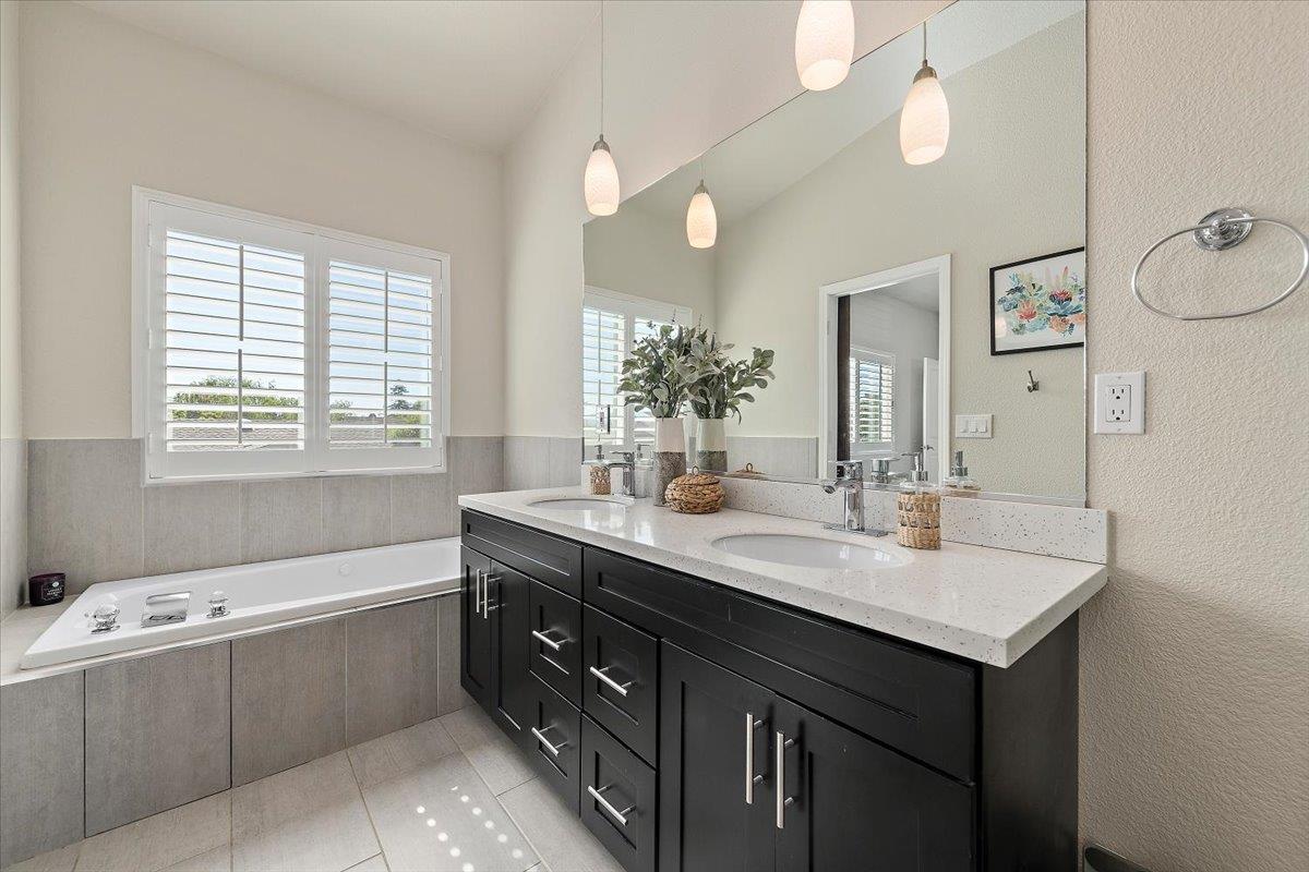 Detail Gallery Image 18 of 32 For 120 Campoli Dr, Morgan Hill,  CA 95037 - 3 Beds | 2/1 Baths