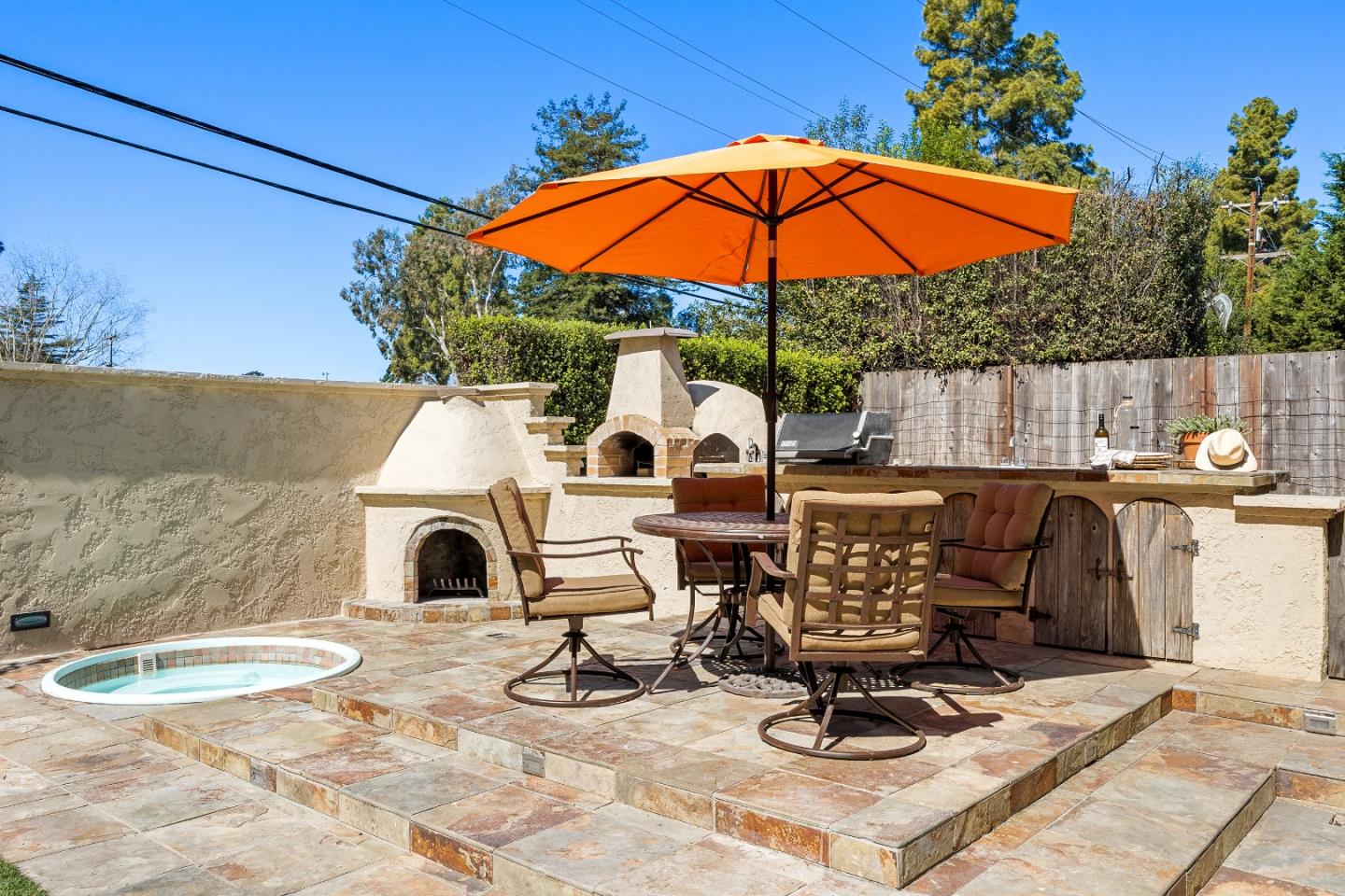 Detail Gallery Image 10 of 55 For 105 Wesley St, Capitola,  CA 95010 - 3 Beds | 2 Baths