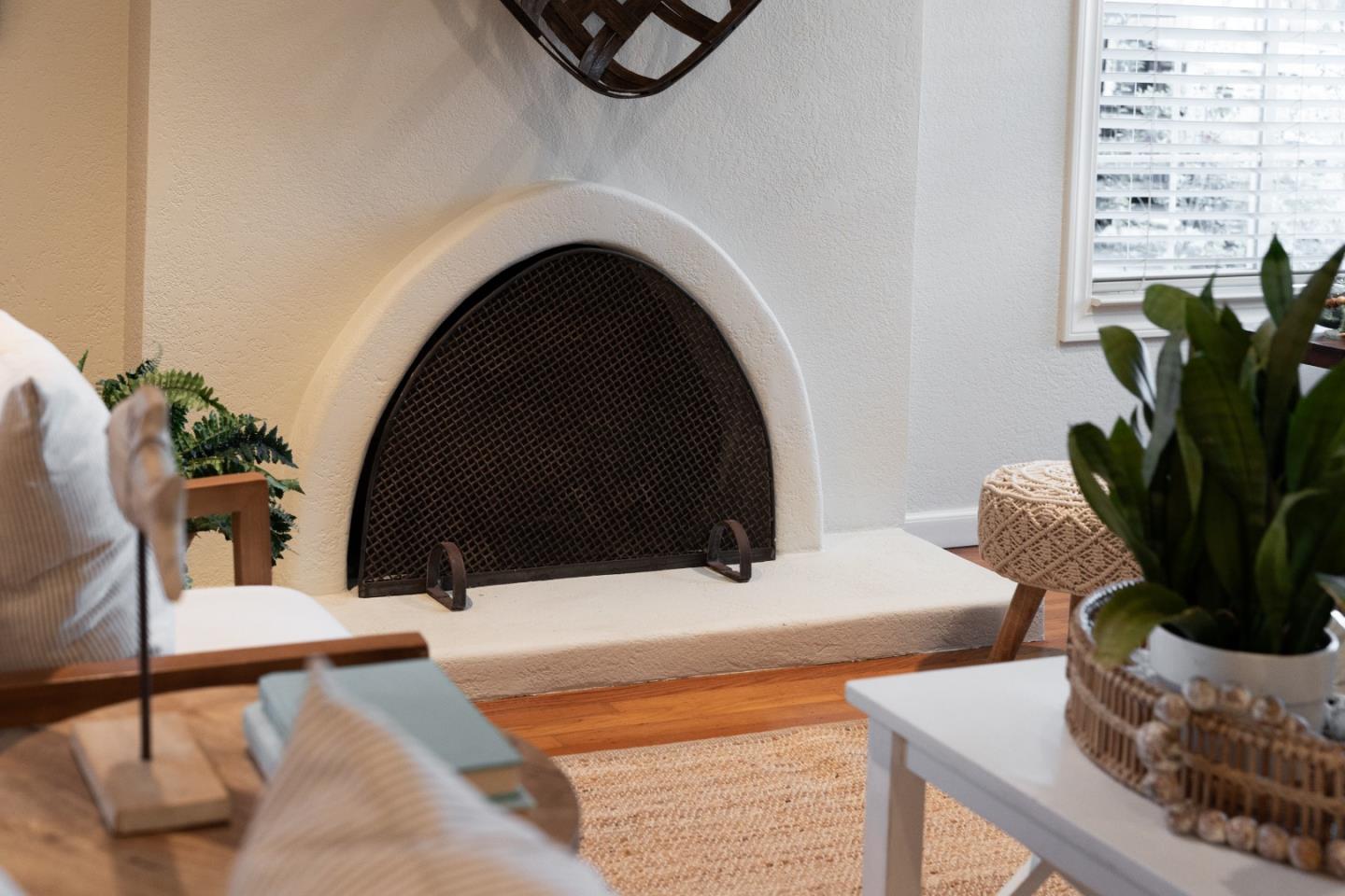 Detail Gallery Image 15 of 55 For 105 Wesley St, Capitola,  CA 95010 - 3 Beds | 2 Baths