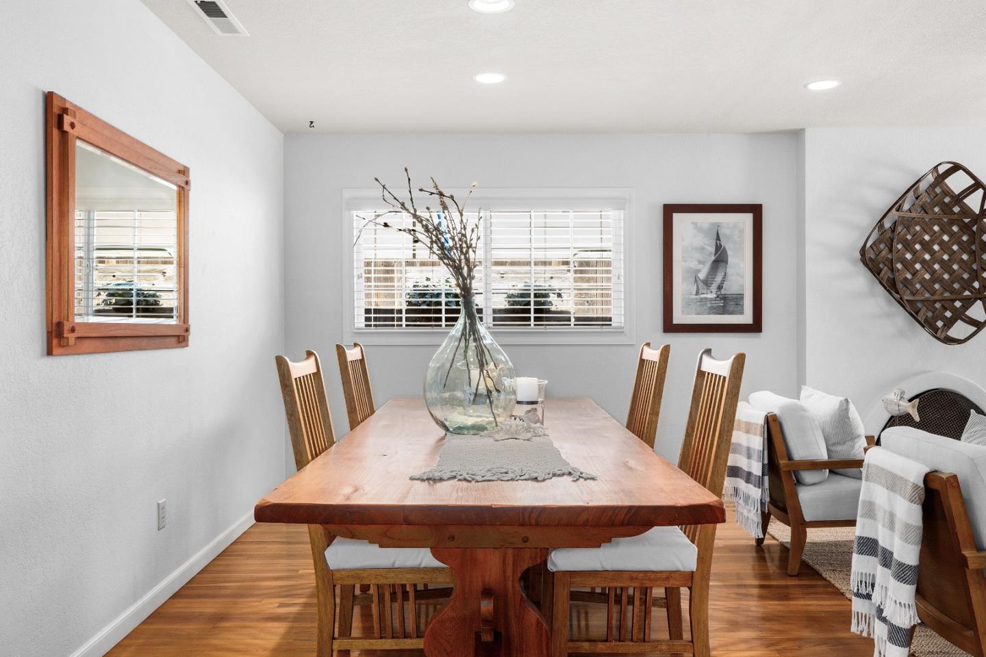 Detail Gallery Image 16 of 55 For 105 Wesley St, Capitola,  CA 95010 - 3 Beds | 2 Baths