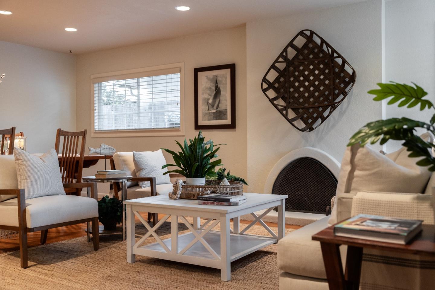 Detail Gallery Image 18 of 55 For 105 Wesley St, Capitola,  CA 95010 - 3 Beds | 2 Baths