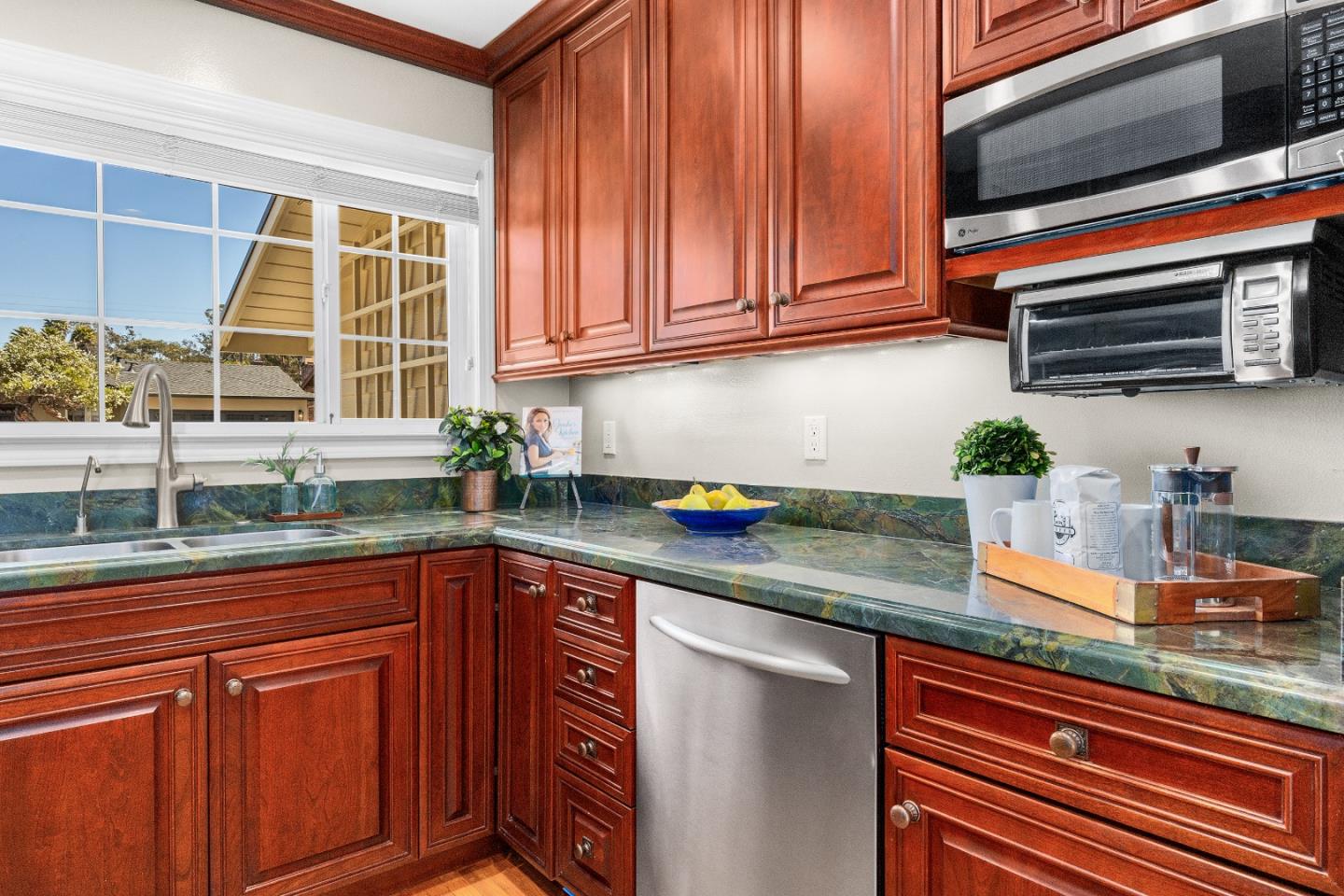 Detail Gallery Image 24 of 55 For 105 Wesley St, Capitola,  CA 95010 - 3 Beds | 2 Baths