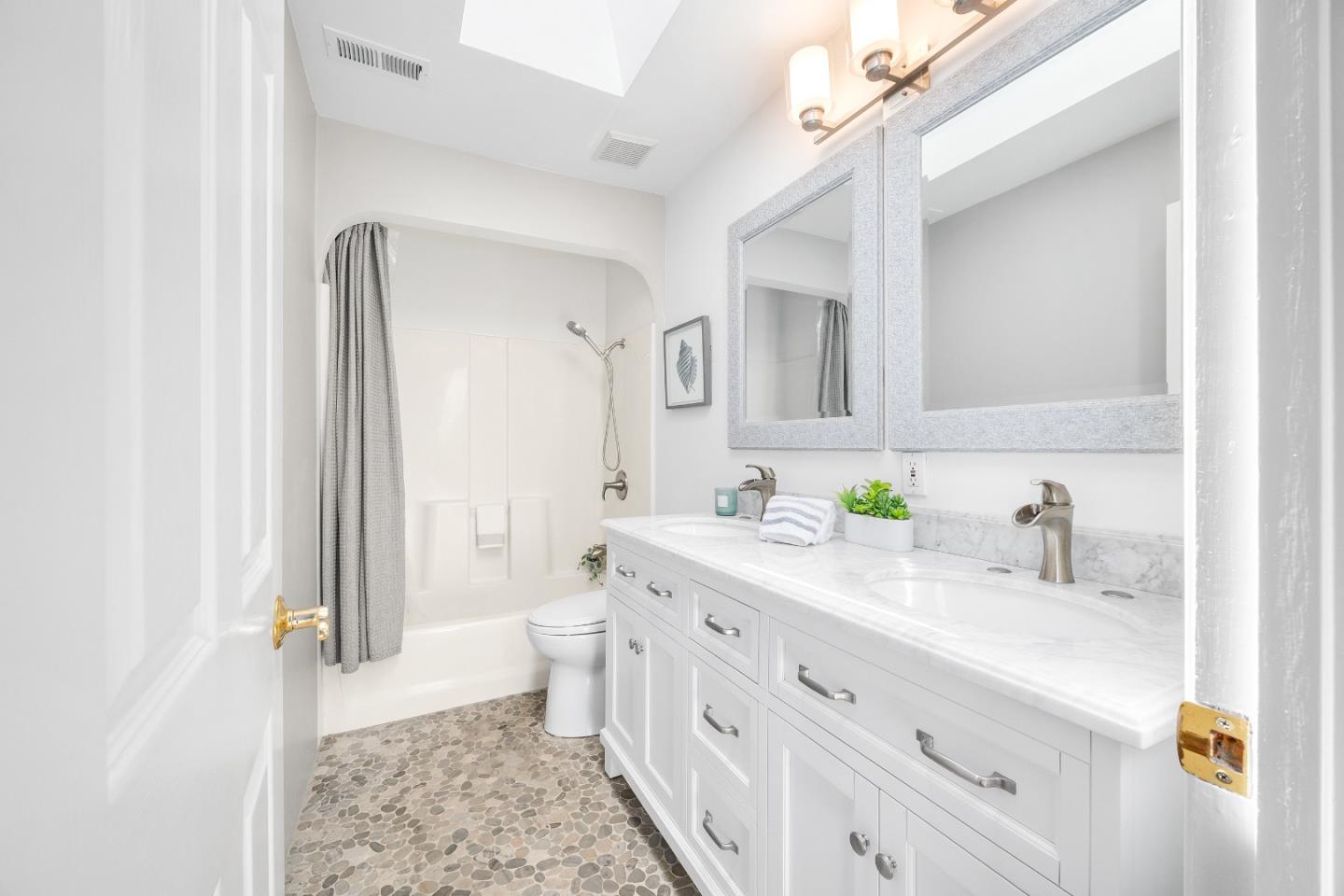 Detail Gallery Image 29 of 55 For 105 Wesley St, Capitola,  CA 95010 - 3 Beds | 2 Baths