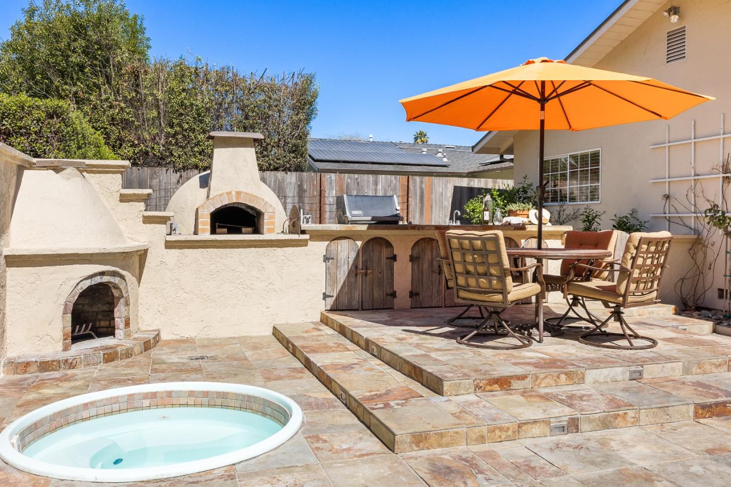 Detail Gallery Image 9 of 55 For 105 Wesley St, Capitola,  CA 95010 - 3 Beds | 2 Baths