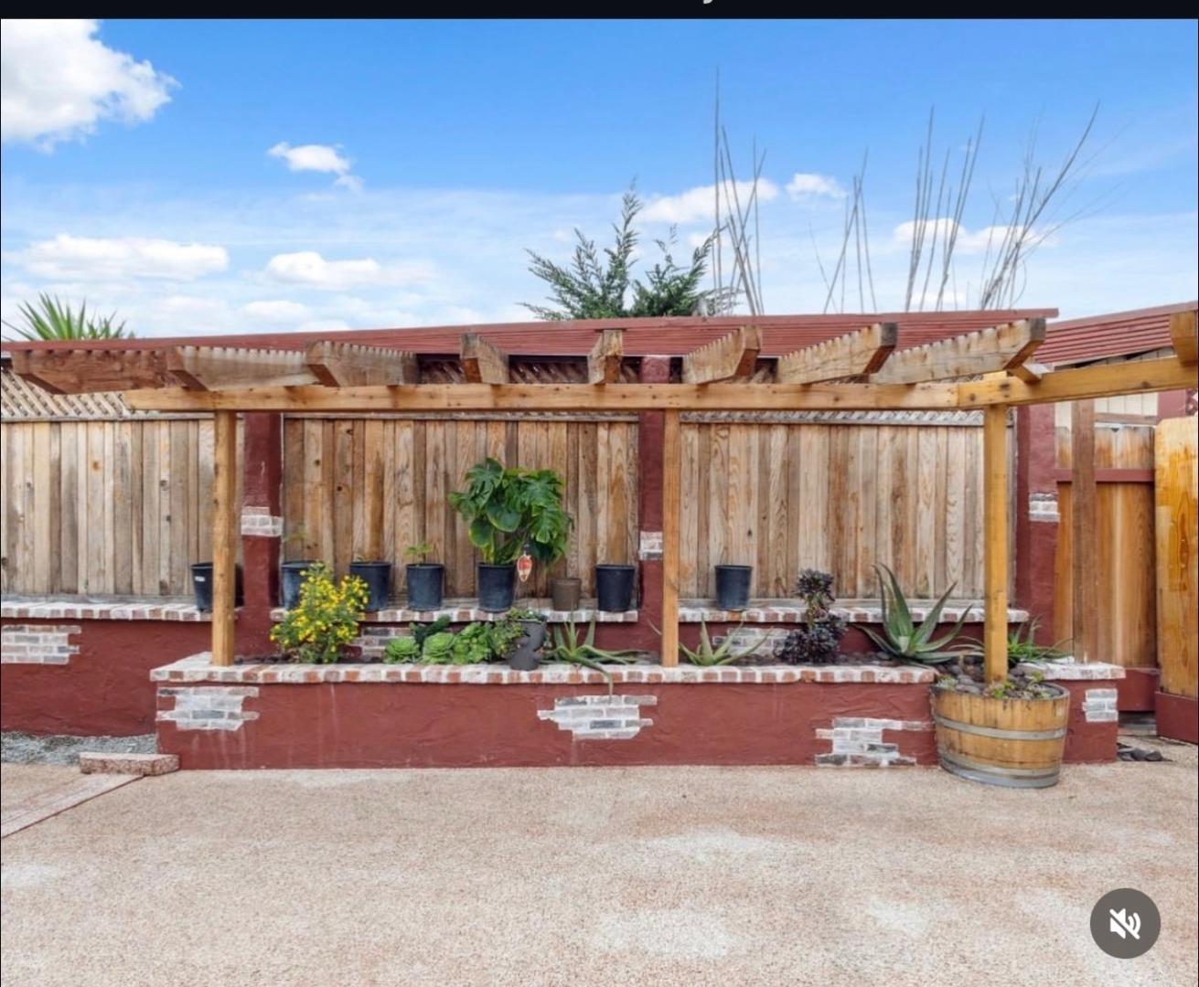 Detail Gallery Image 15 of 15 For 1637 Del Monte Blvd #B,  Seaside,  CA 93955 - – Beds | – Baths