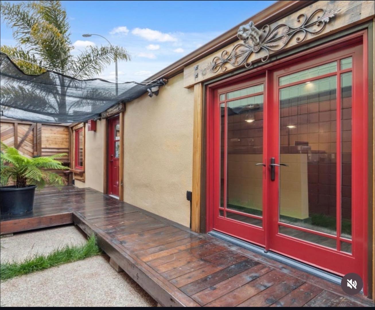 Detail Gallery Image 8 of 15 For 1637 Del Monte Blvd #B,  Seaside,  CA 93955 - – Beds | – Baths