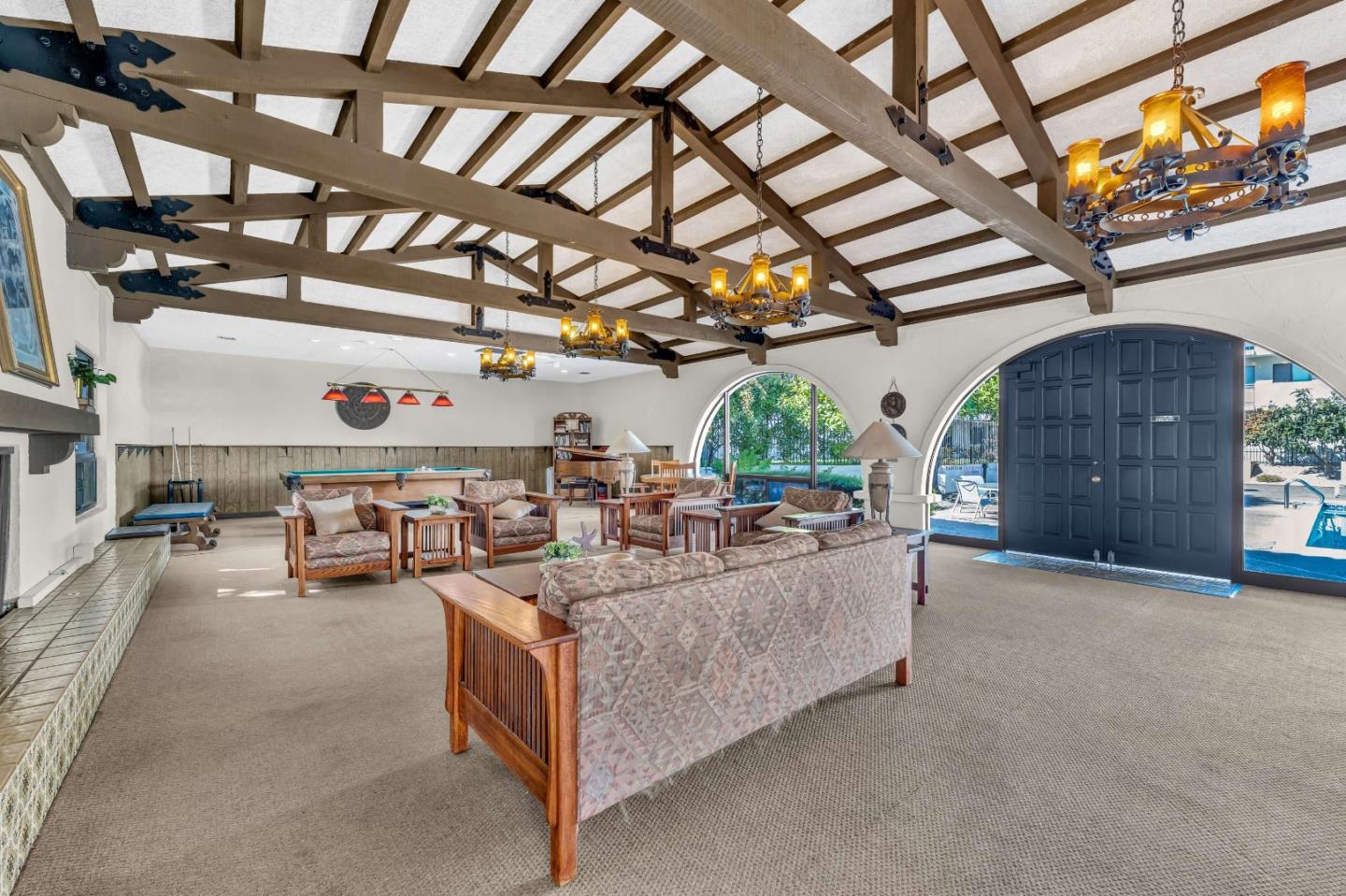 Detail Gallery Image 15 of 28 For 500 Glenwood Cir #313,  Monterey,  CA 93940 - 1 Beds | 1 Baths