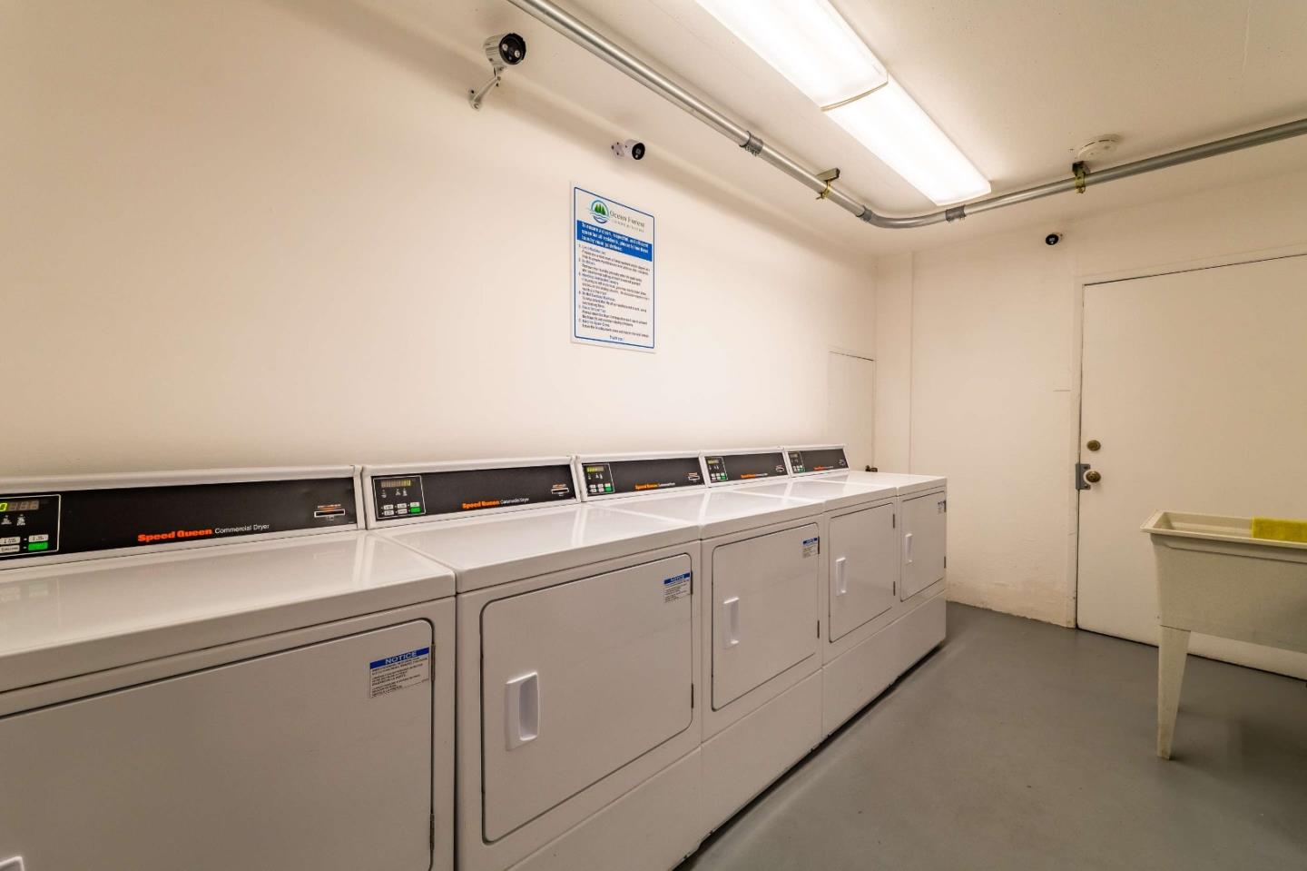 Detail Gallery Image 23 of 28 For 500 Glenwood Cir #313,  Monterey,  CA 93940 - 1 Beds | 1 Baths