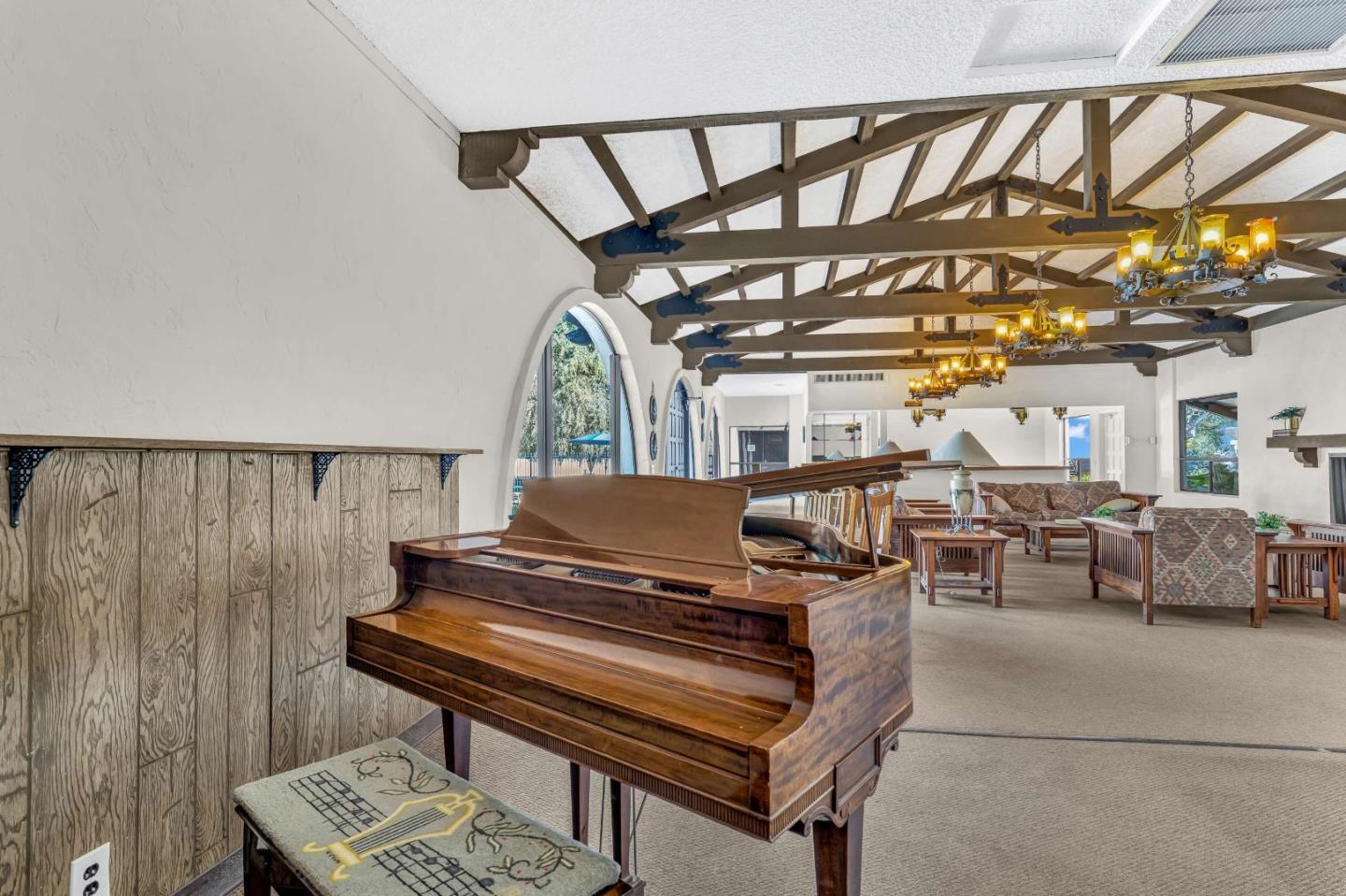 Detail Gallery Image 27 of 28 For 500 Glenwood Cir #313,  Monterey,  CA 93940 - 1 Beds | 1 Baths