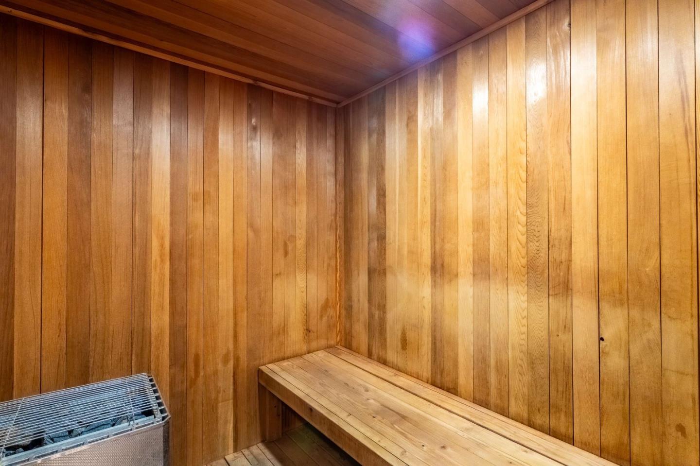 Detail Gallery Image 28 of 28 For 500 Glenwood Cir #313,  Monterey,  CA 93940 - 1 Beds | 1 Baths