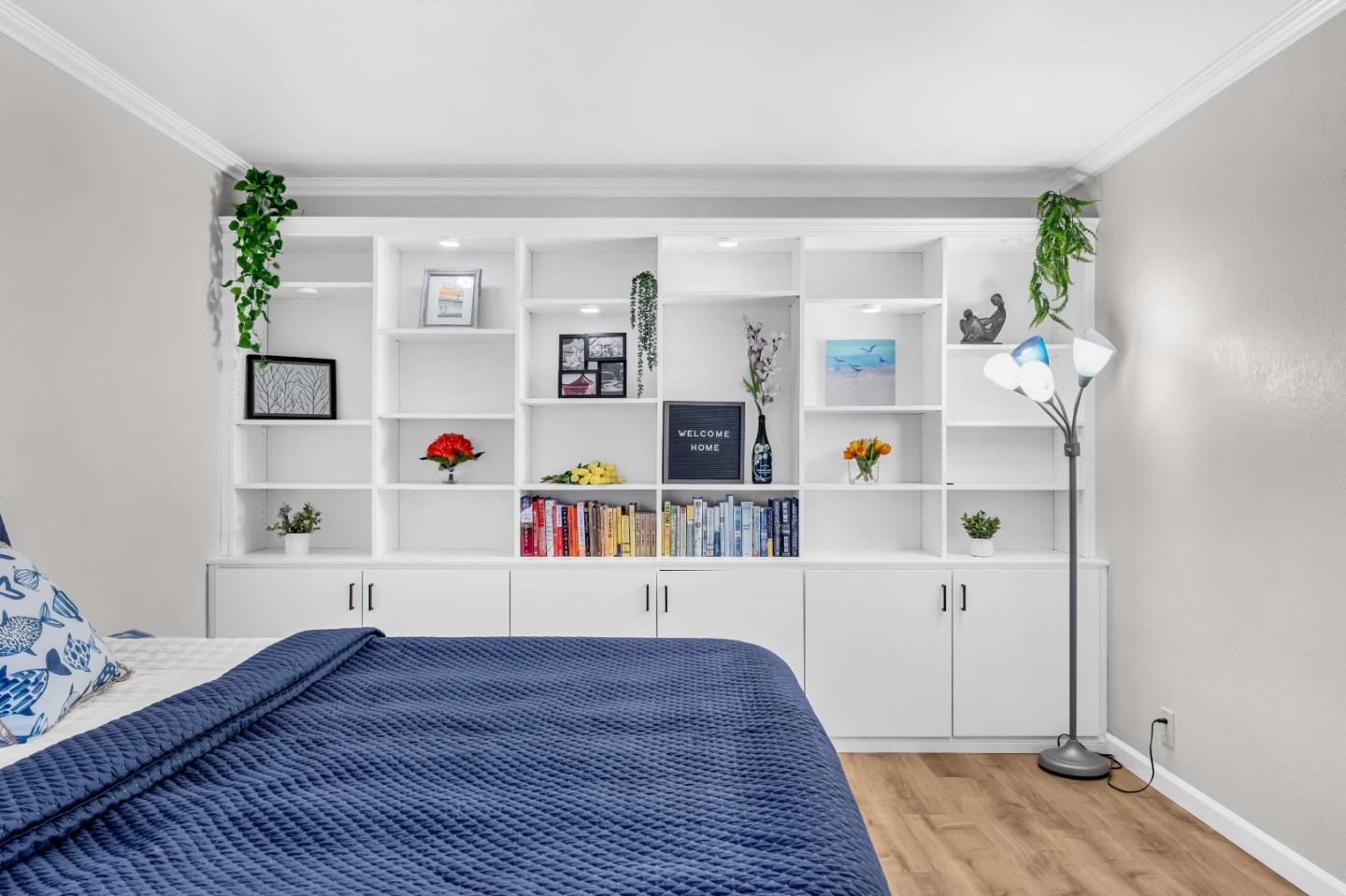 Detail Gallery Image 7 of 28 For 500 Glenwood Cir #313,  Monterey,  CA 93940 - 1 Beds | 1 Baths