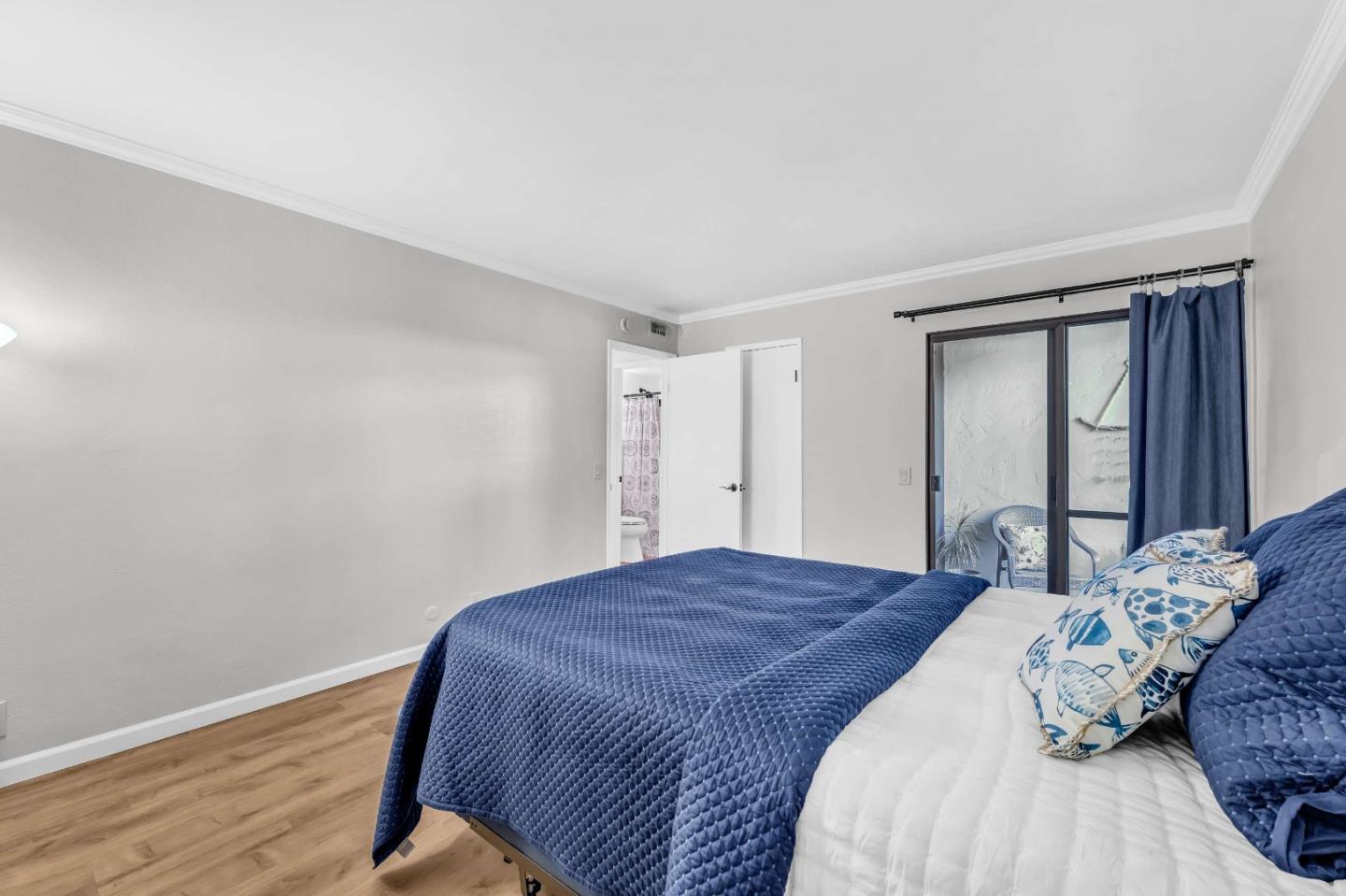 Detail Gallery Image 9 of 28 For 500 Glenwood Cir #313,  Monterey,  CA 93940 - 1 Beds | 1 Baths