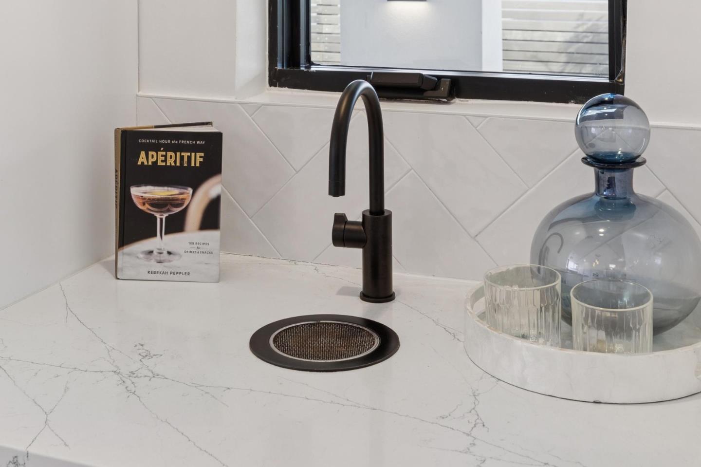 Detail Gallery Image 13 of 43 For 1224 Lane St, Belmont,  CA 94002 - 3 Beds | 3 Baths