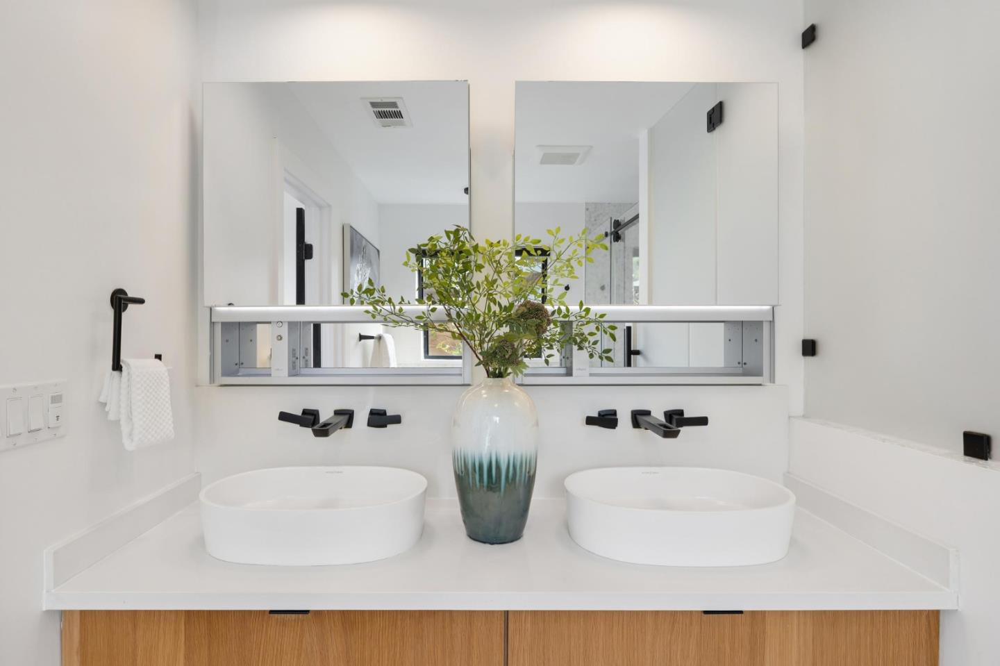 Detail Gallery Image 23 of 43 For 1224 Lane St, Belmont,  CA 94002 - 3 Beds | 3 Baths