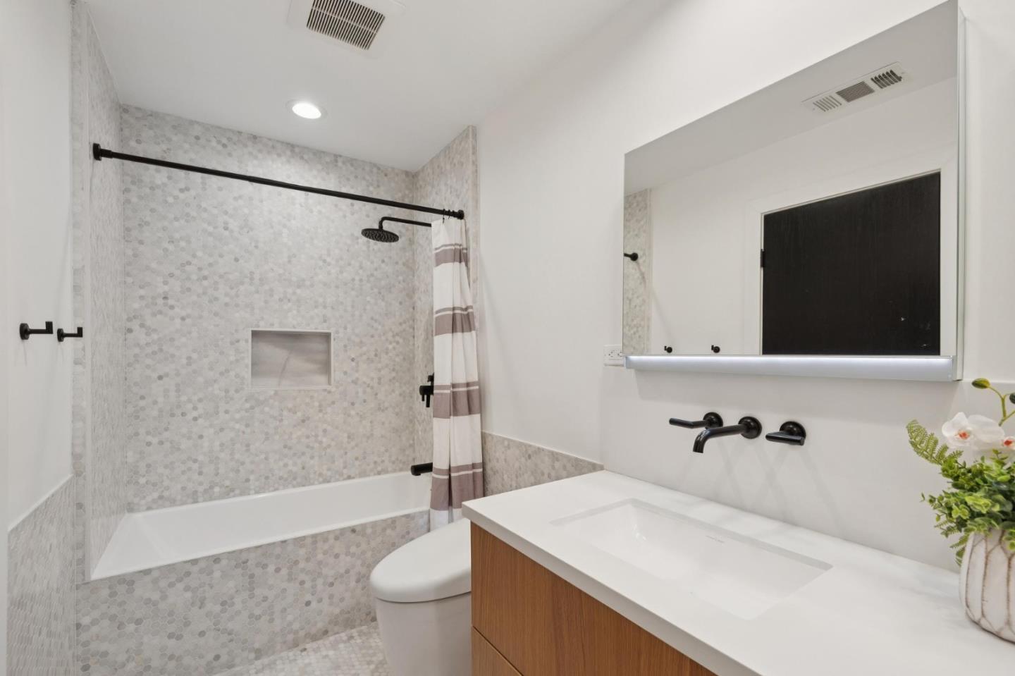 Detail Gallery Image 28 of 43 For 1224 Lane St, Belmont,  CA 94002 - 3 Beds | 3 Baths