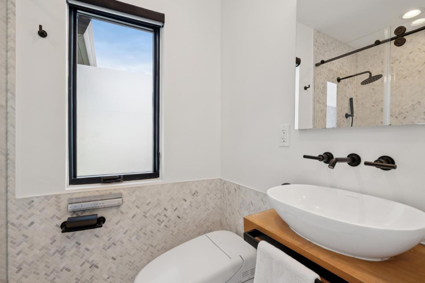 Detail Gallery Image 31 of 43 For 1224 Lane St, Belmont,  CA 94002 - 3 Beds | 3 Baths