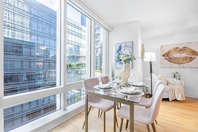 Detail Gallery Image 7 of 16 For 301 Mission St 9d,  San Francisco,  CA 94105 - 1 Beds | 1 Baths