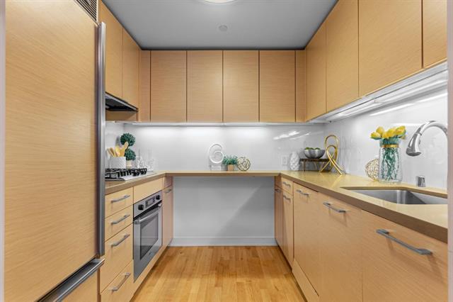 Detail Gallery Image 8 of 16 For 301 Mission St 9d,  San Francisco,  CA 94105 - 1 Beds | 1 Baths