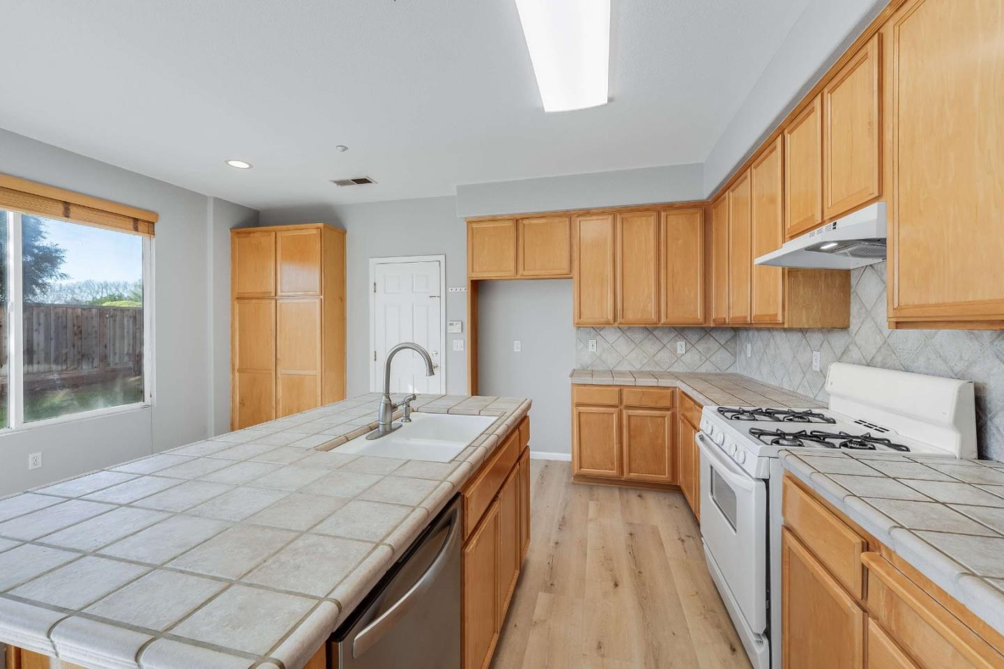 Detail Gallery Image 21 of 39 For 27 Tradition Way, Brentwood,  CA 94513 - 3 Beds | 2/1 Baths