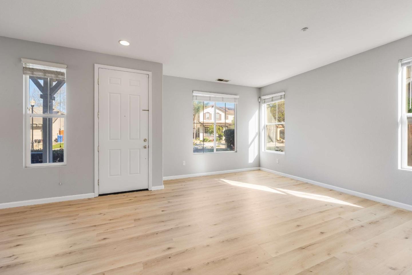 Detail Gallery Image 9 of 39 For 27 Tradition Way, Brentwood,  CA 94513 - 3 Beds | 2/1 Baths