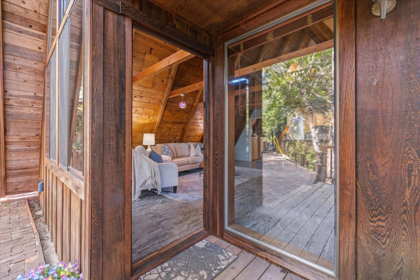 Detail Gallery Image 10 of 57 For 18081 Redwood Dr, Los Gatos,  CA 95033 - 2 Beds | 1/1 Baths