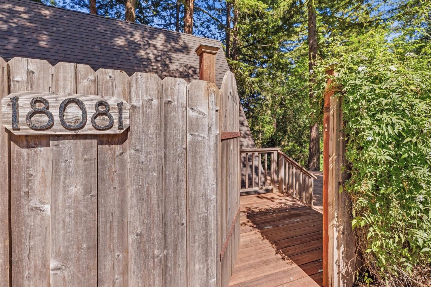 Detail Gallery Image 2 of 57 For 18081 Redwood Dr, Los Gatos,  CA 95033 - 2 Beds | 1/1 Baths