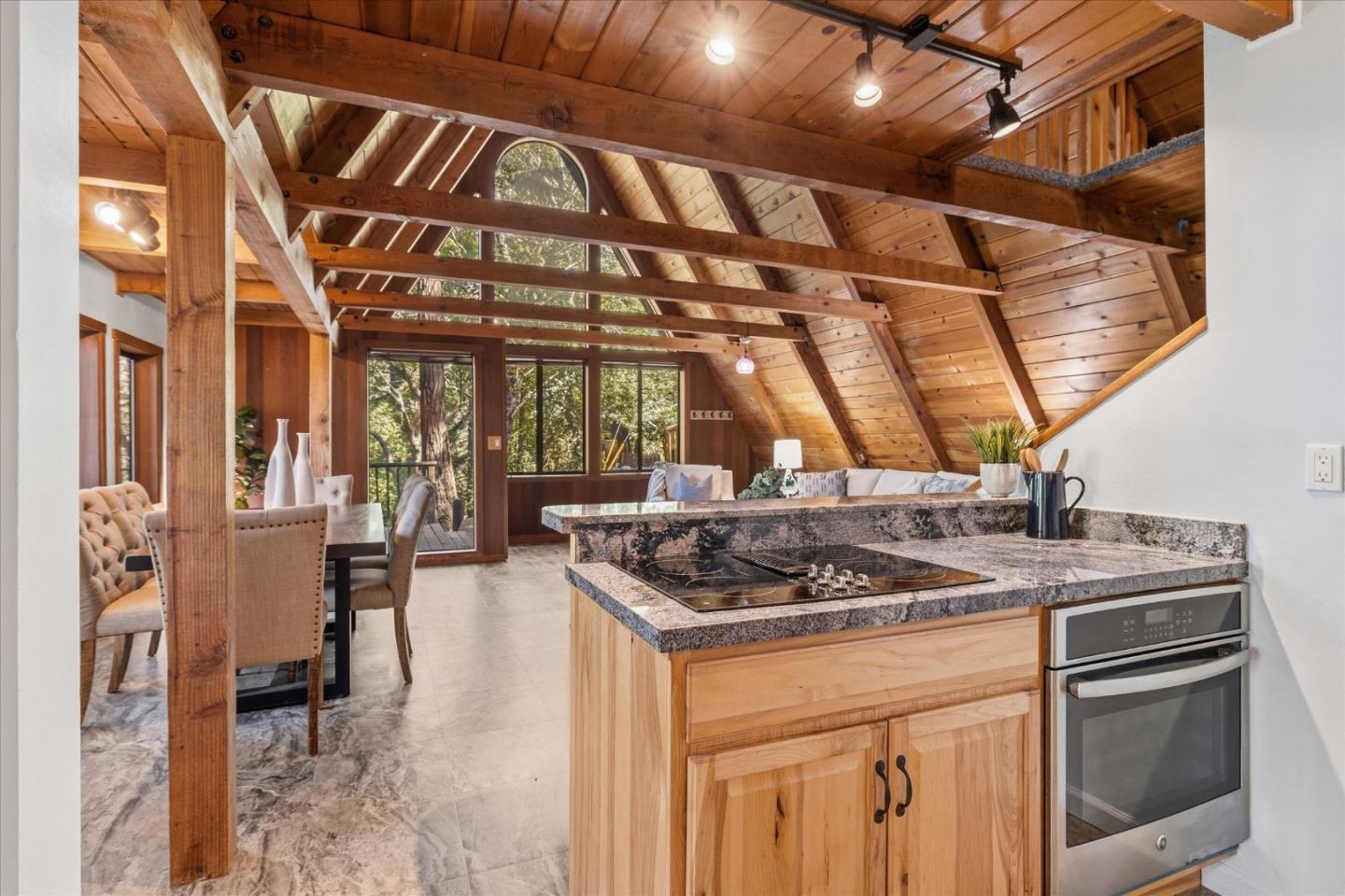 Detail Gallery Image 20 of 57 For 18081 Redwood Dr, Los Gatos,  CA 95033 - 2 Beds | 1/1 Baths