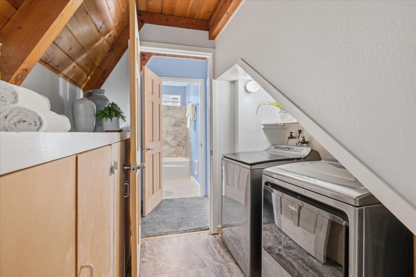 Detail Gallery Image 21 of 57 For 18081 Redwood Dr, Los Gatos,  CA 95033 - 2 Beds | 1/1 Baths