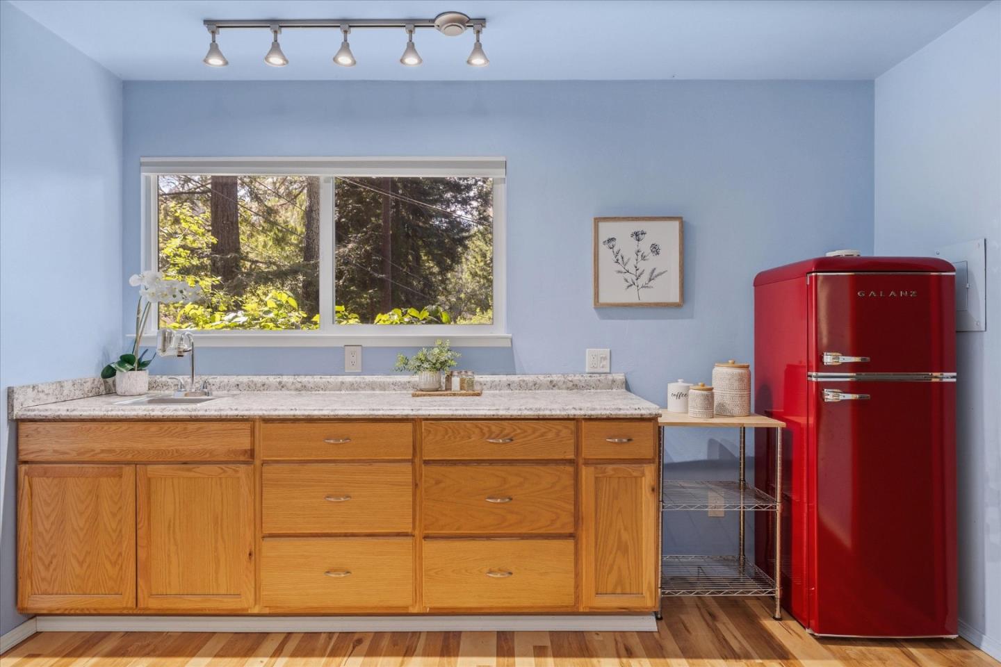 Detail Gallery Image 36 of 57 For 18081 Redwood Dr, Los Gatos,  CA 95033 - 2 Beds | 1/1 Baths