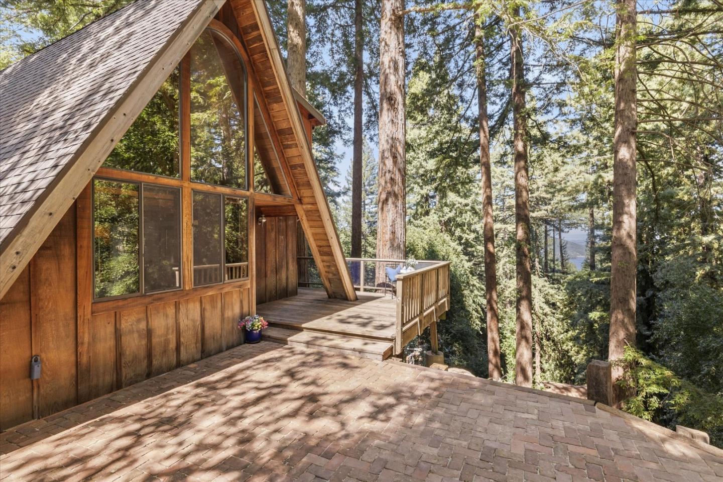 Detail Gallery Image 5 of 57 For 18081 Redwood Dr, Los Gatos,  CA 95033 - 2 Beds | 1/1 Baths