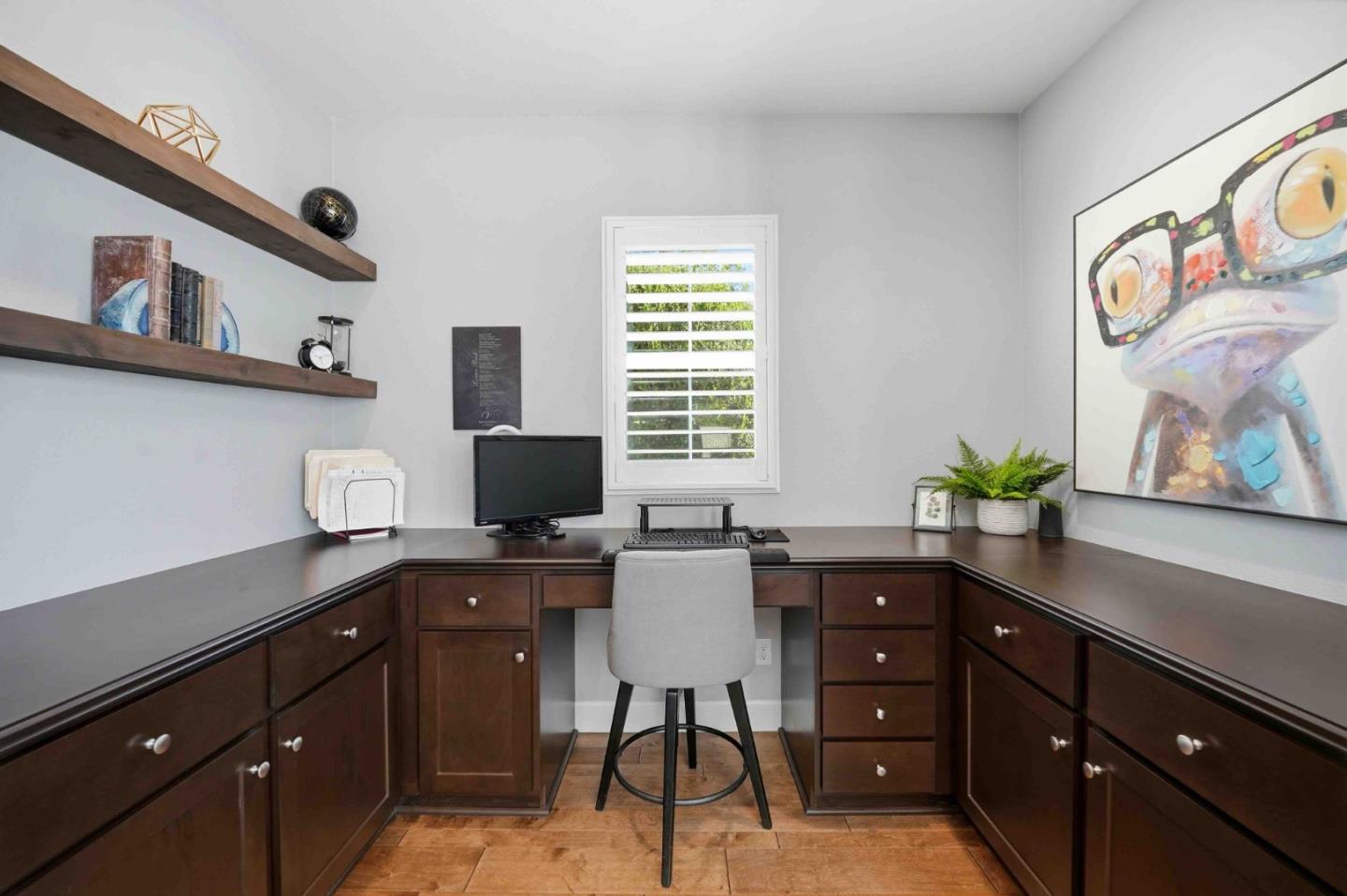 Detail Gallery Image 11 of 47 For 19221 Eagle View Dr, Morgan Hill,  CA 95037 - 4 Beds | 3 Baths