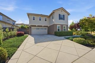 Detail Gallery Image 3 of 47 For 19221 Eagle View Dr, Morgan Hill,  CA 95037 - 4 Beds | 3 Baths