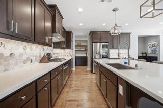 Detail Gallery Image 9 of 47 For 19221 Eagle View Dr, Morgan Hill,  CA 95037 - 4 Beds | 3 Baths